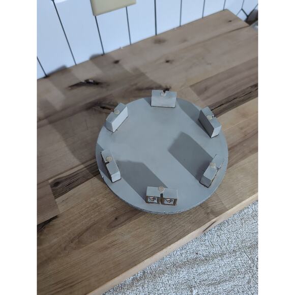 Hamilton Collection Crescent Moon Table Knights of the Dragon's Round Table Flaw - Picture 6 of 6